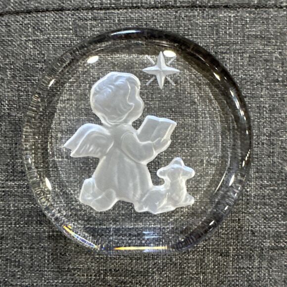 Danbury Mint  Crystal Christmas Sculpture - The Littlest Angel - (1986) Numbered - Picture 1 of 8